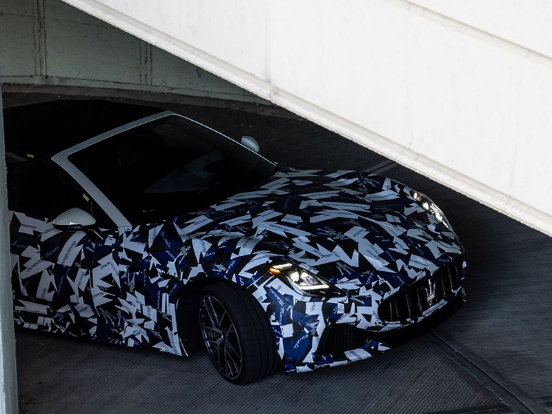 مازيراتي تكشف عن صور النموذج الأولي لسيارة جران كابريو الجديدة